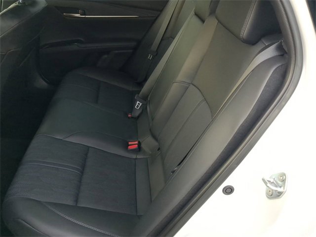 Used 2025 Toyota Camry XSE image 16
