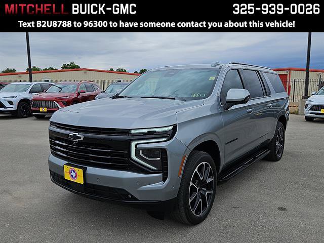 Used 2025 Chevrolet Suburban RST AWD/4WD image 1