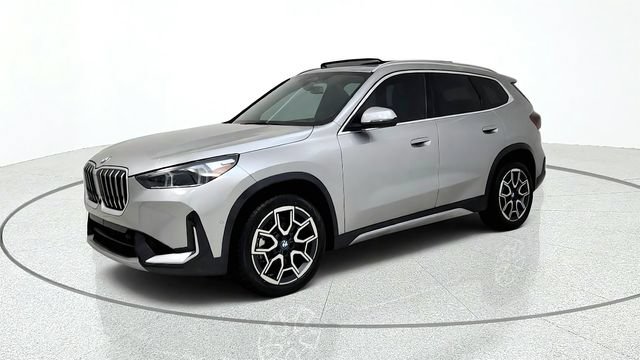 Used 2026 BMW X1 xDrive28i AWD/4WD image 4