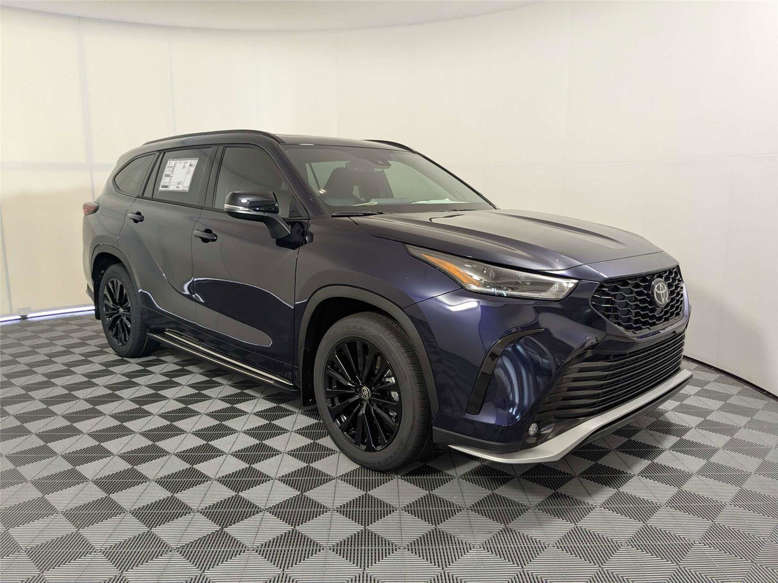 New 2026 Toyota Highlander XSE AWD/4WD image 3