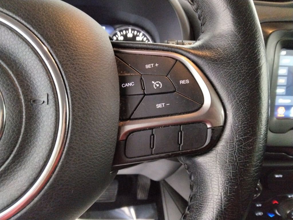 Used 2020 Jeep Renegade Limited w/ Safety and Security Group AWD/4WD image 14