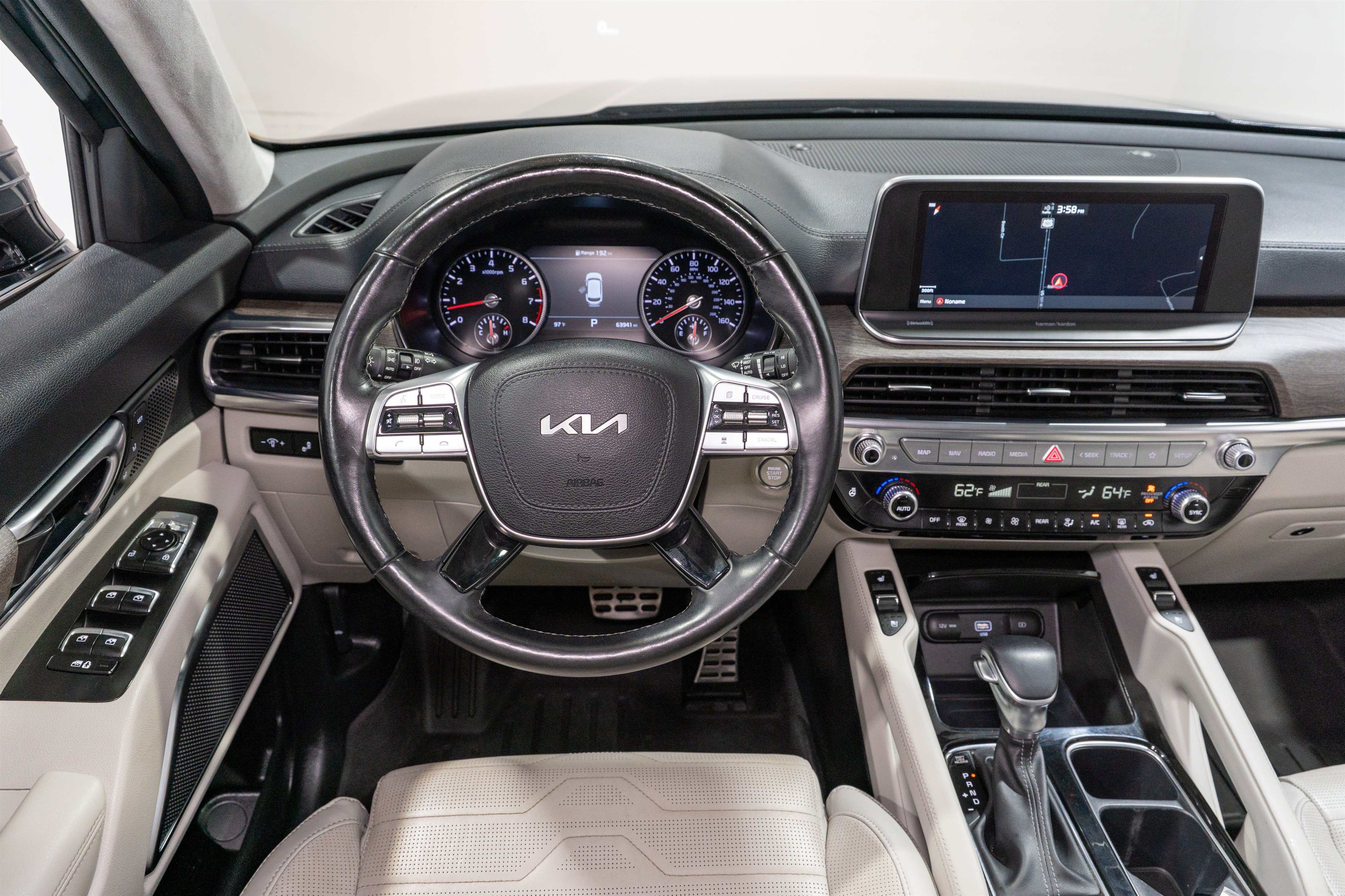 Used 2022 Kia Telluride SX w/ SX Prestige Package AWD/4WD image 11