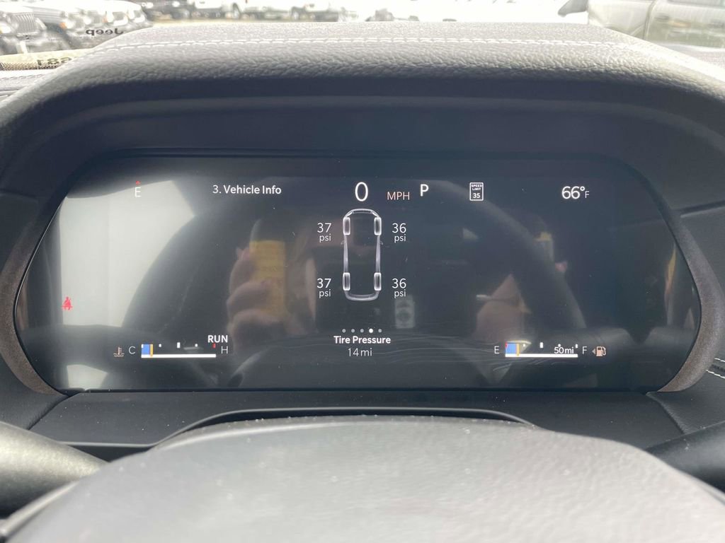 New 2026 Jeep Grand Cherokee L Limited image 25