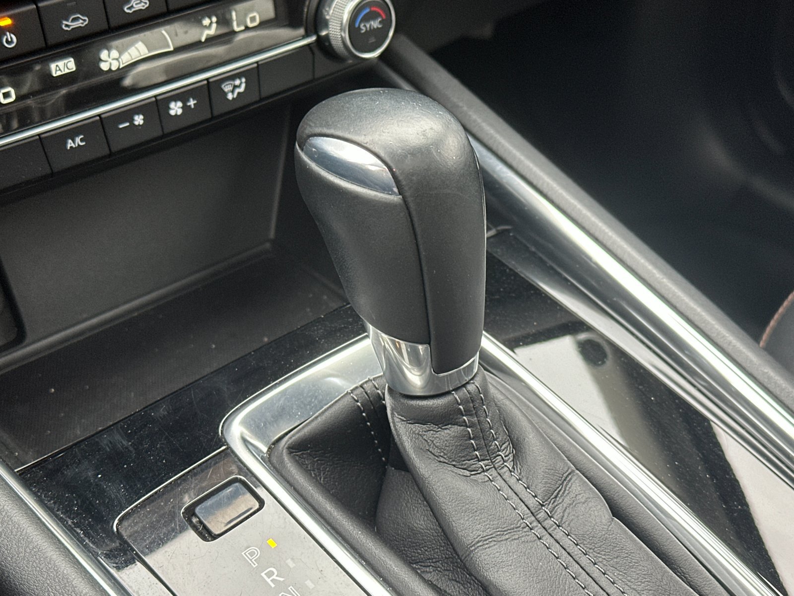 Used 2022 MAZDA CX-5 AWD 2.5 S w/ Premium Package image 22