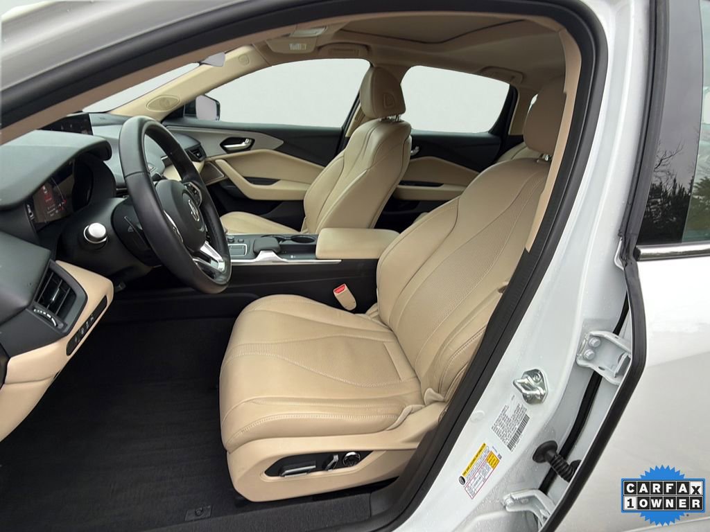 Used 2025 Acura TLX w/ Technology Package image 2