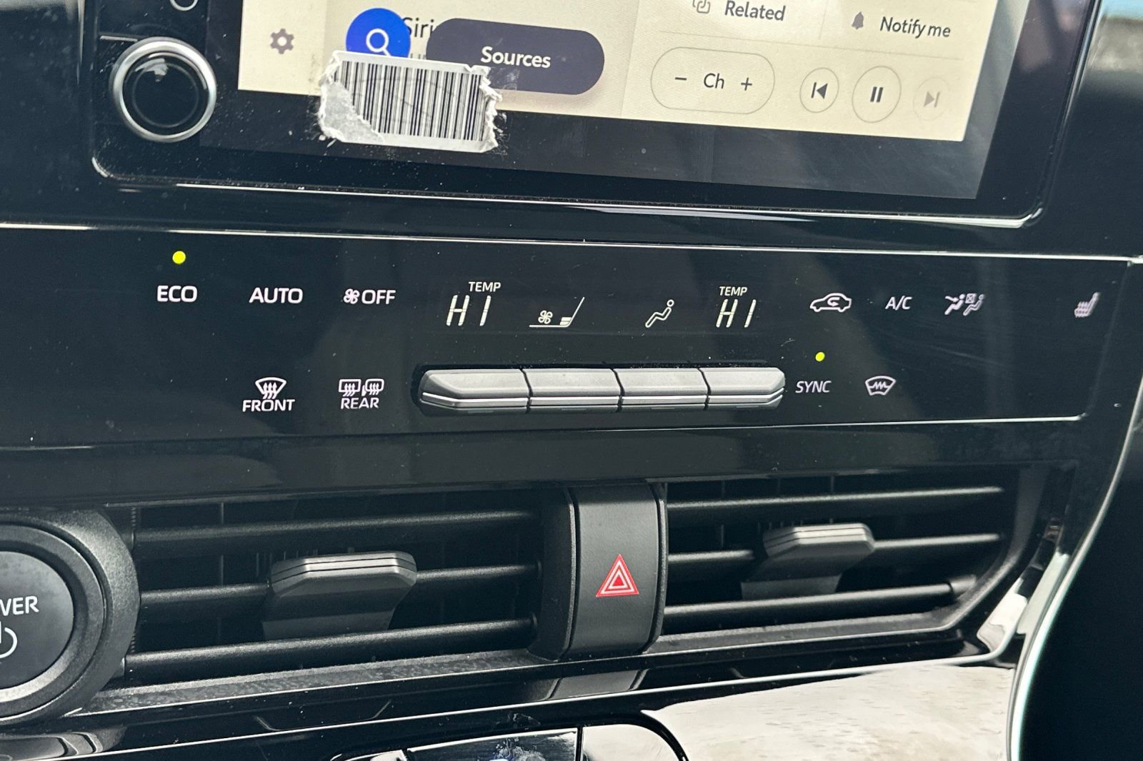 Used 2025 Subaru Solterra Premium w/ Premium Convenience Package image 29