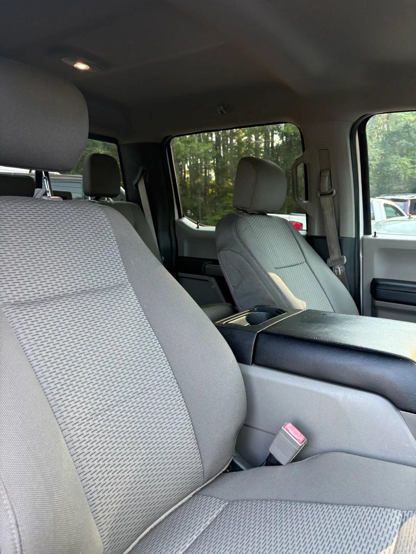 Used 2018 Ford F250 XLT w/ XLT Premium Package AWD/4WD image 38