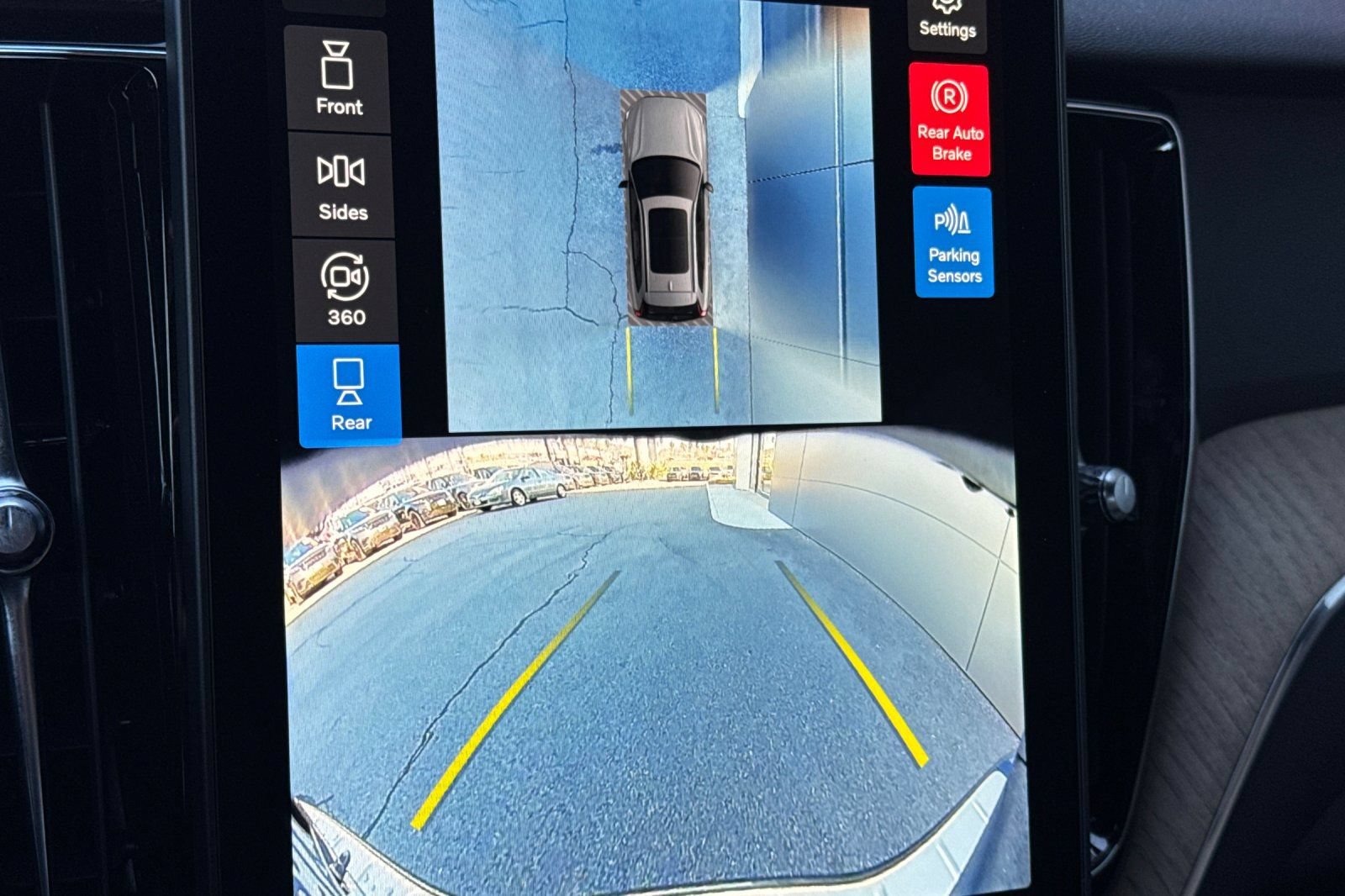 Certified 2026 Volvo XC60 B5 Plus w/ Protection Package Premier AWD/4WD image 22