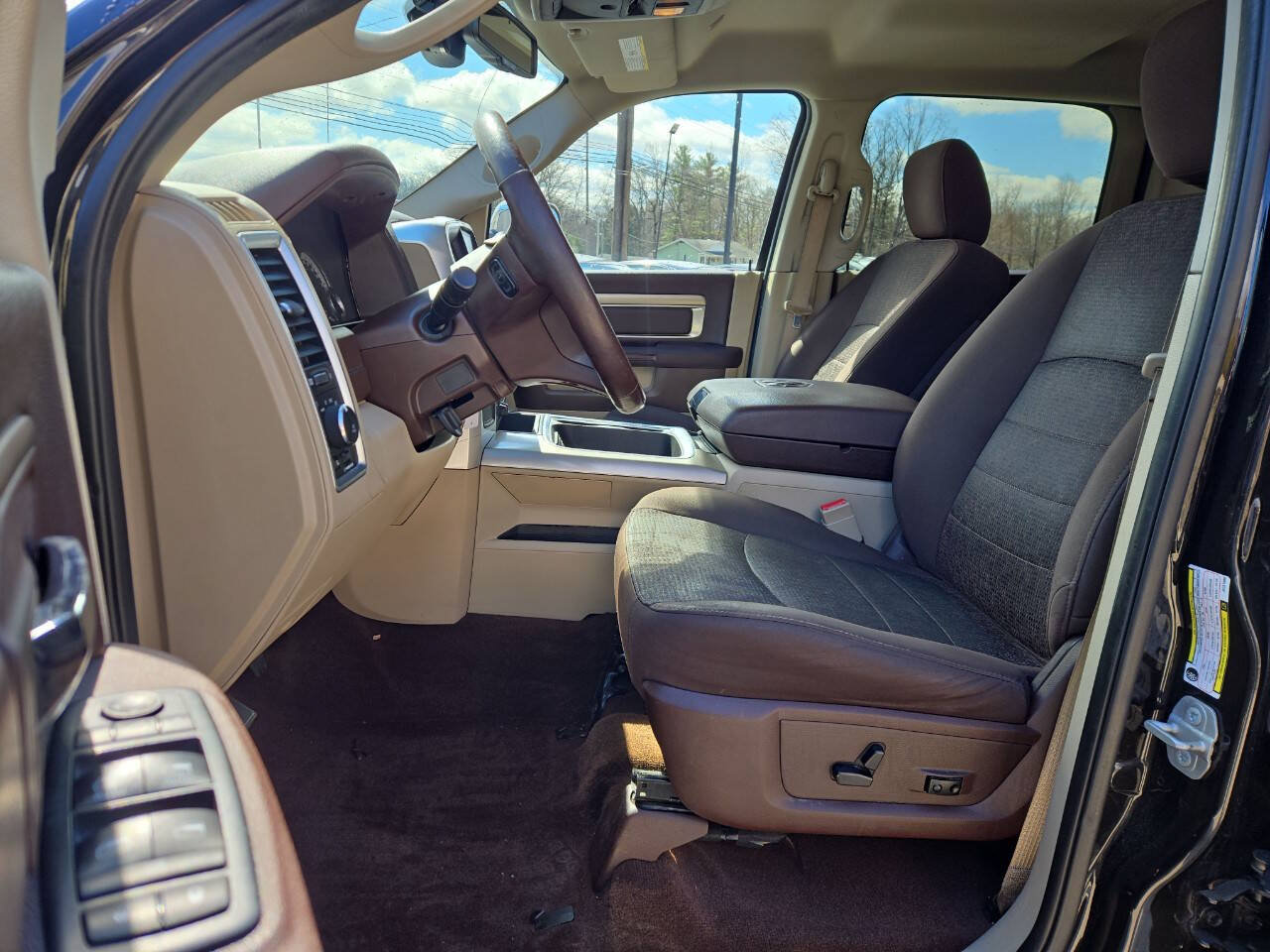Used 2018 RAM 2500 Big Horn w/ Harvest Edition AWD/4WD image 15