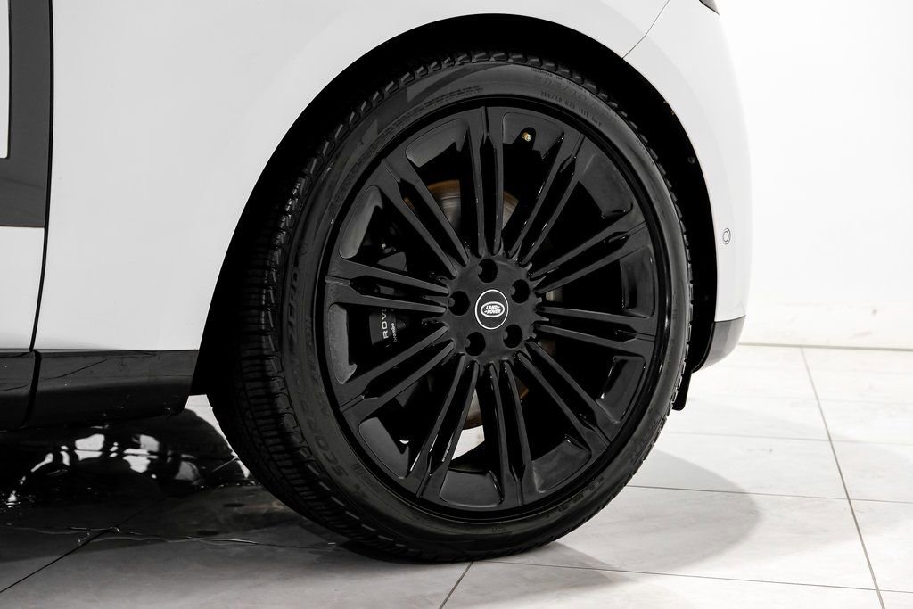 Used 2022 Land Rover Range Rover Long Wheelbase SE image 50