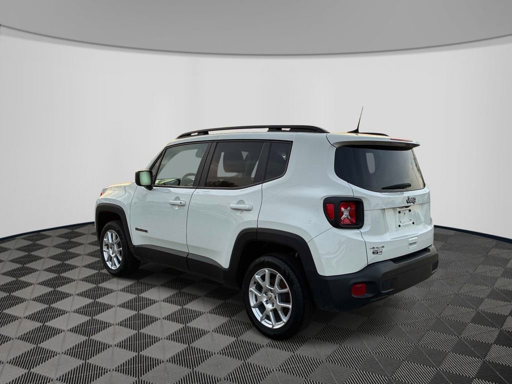 Used 2023 Jeep Renegade Latitude w/ Premium Group AWD/4WD image 5