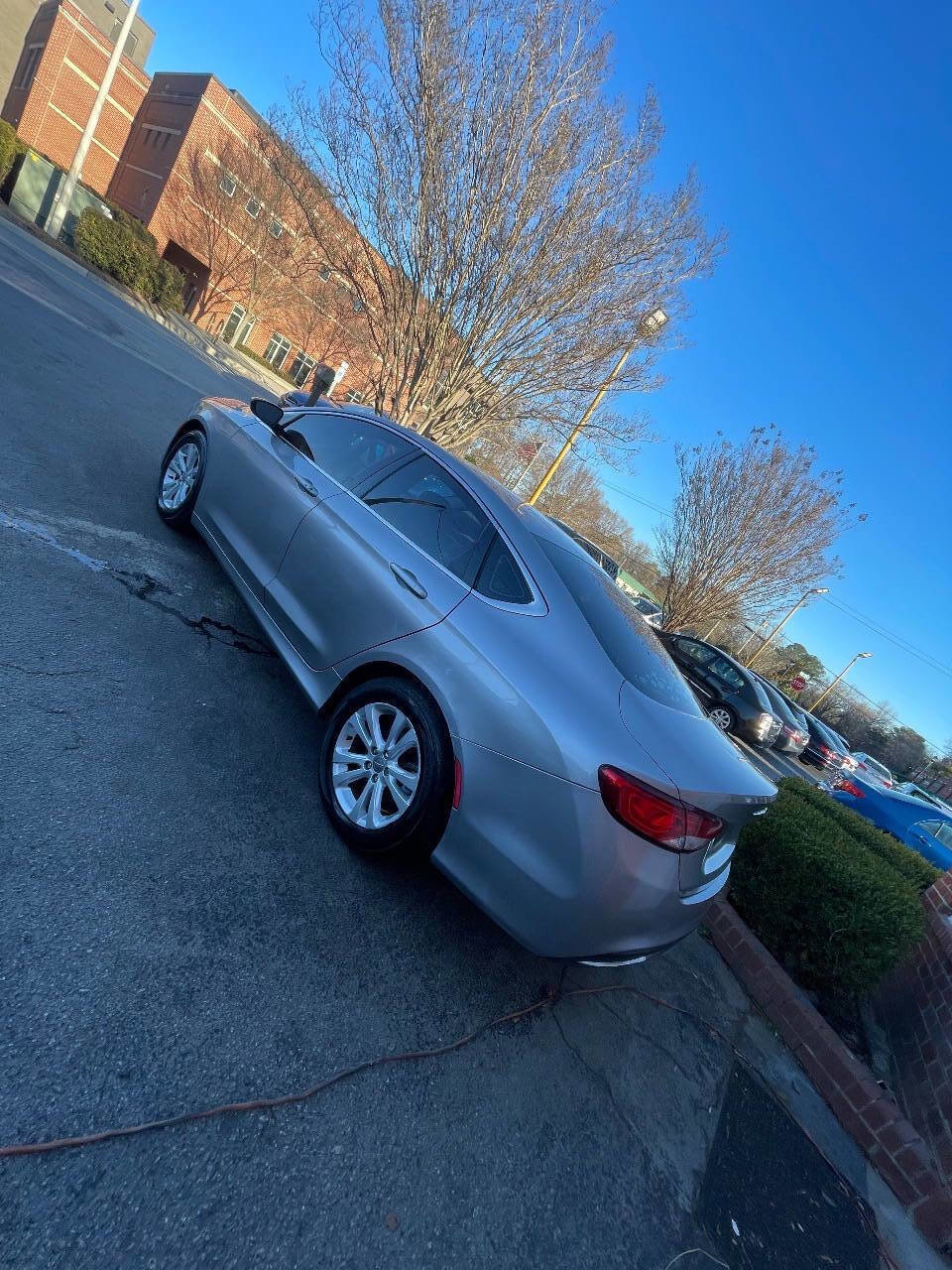 Used 2015 Chrysler 200 Limited image 5