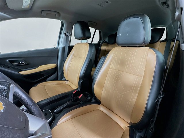Used 2020 Chevrolet Trax LT w/ Driver Confidence Package image 11