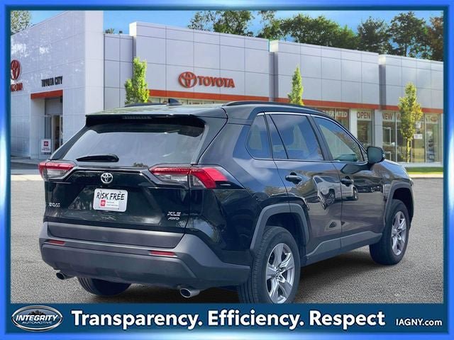 Certified 2025 Toyota RAV4 XLE AWD/4WD image 5