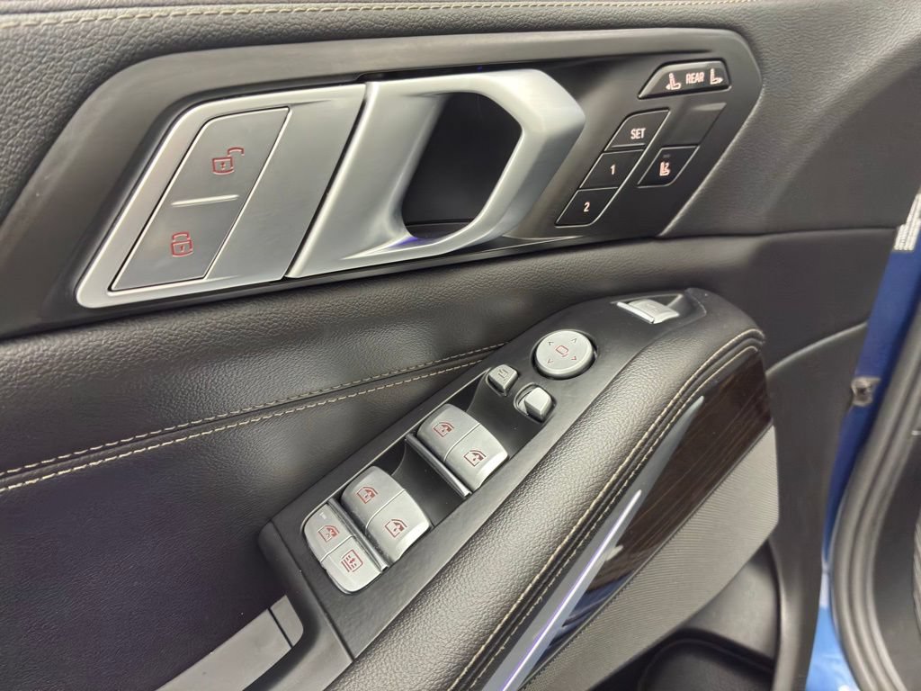 Used 2019 BMW X7 xDrive50i w/ Premium Package AWD/4WD image 22