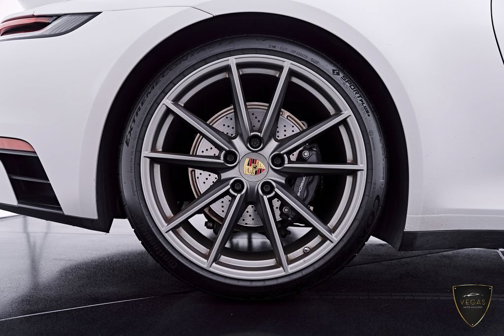Used 2023 Porsche 911 Carrera RWD image 29