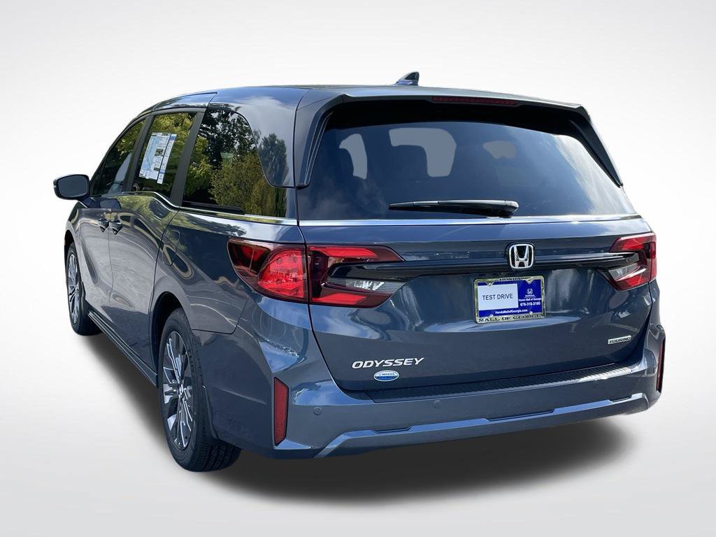 New 2027 Honda Odyssey Touring image 4