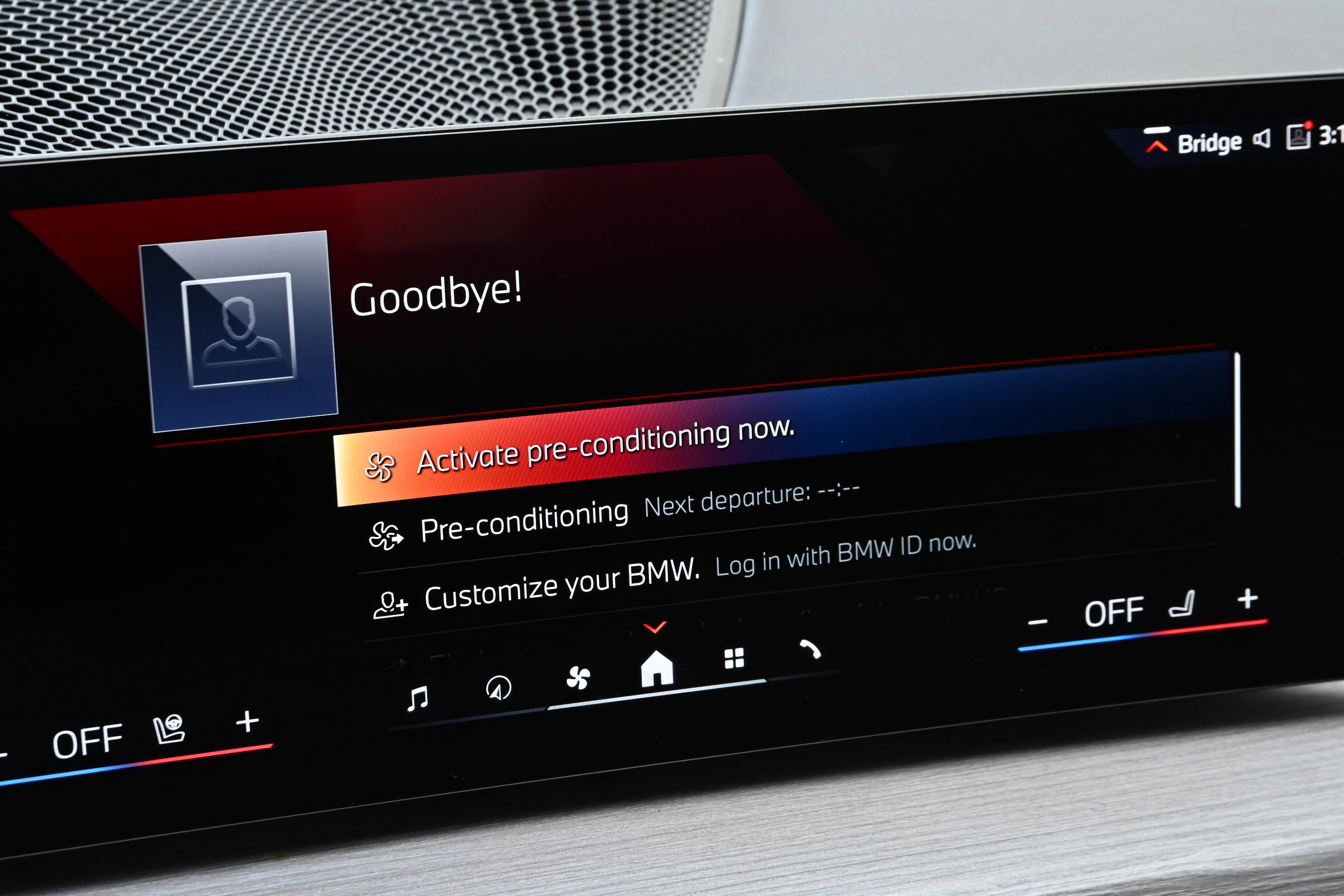 Certified 2025 BMW 330i Sedan image 34