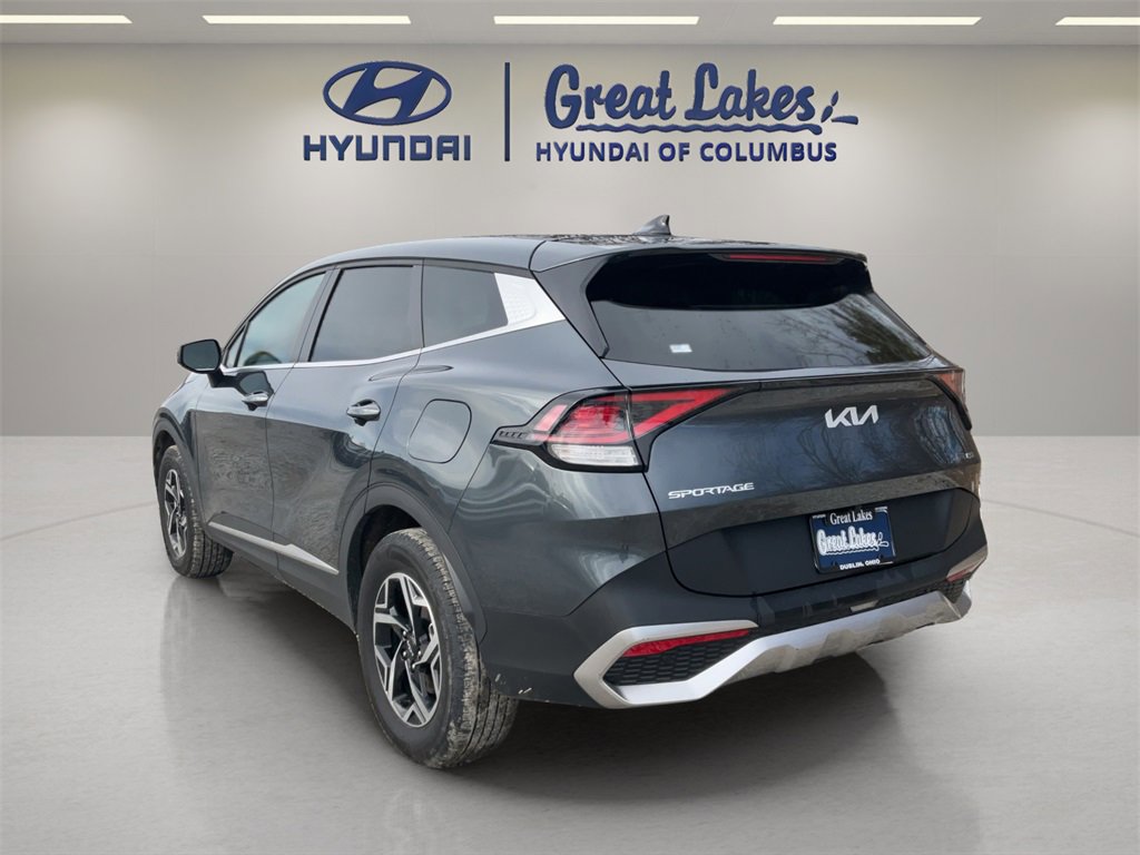 Used 2024 Kia Sportage LX image 3