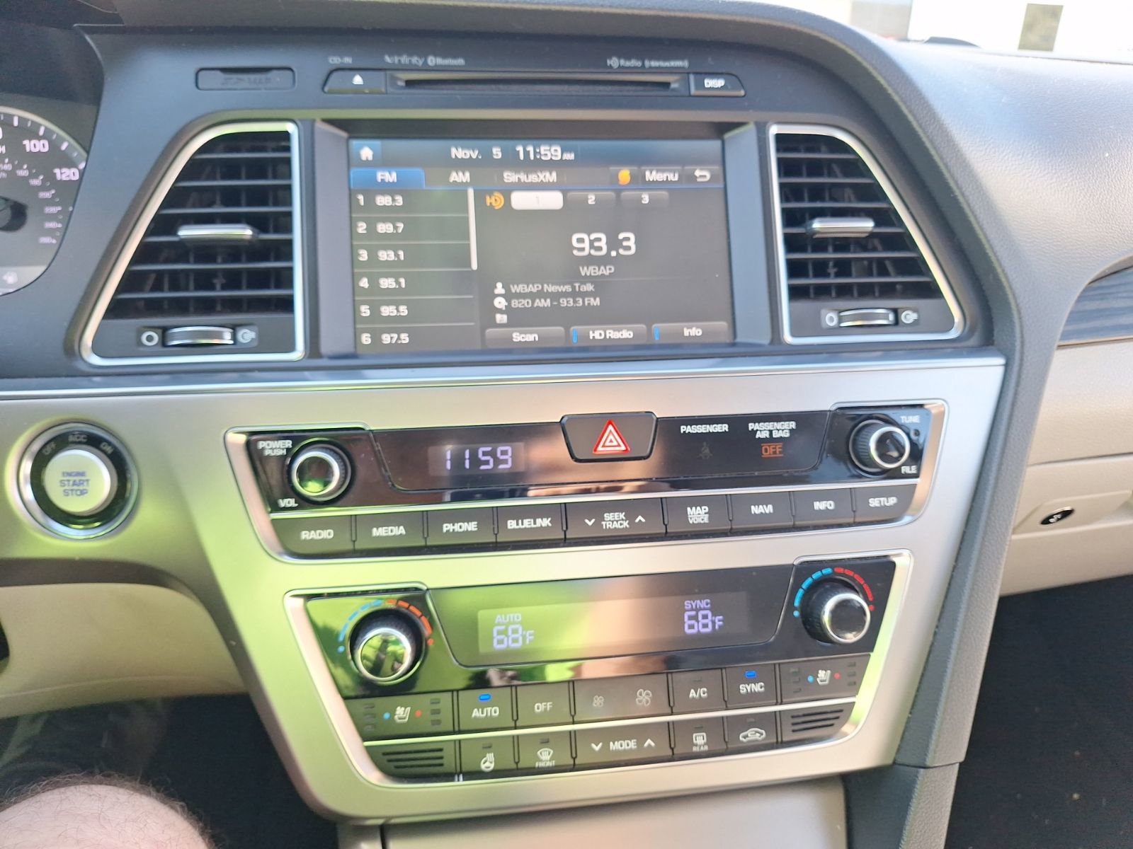 Used 2016 Hyundai Sonata Limited w/ Option Group 05 image 29