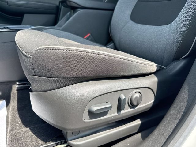 Used 2023 Chevrolet TrailBlazer LT FWD image 12