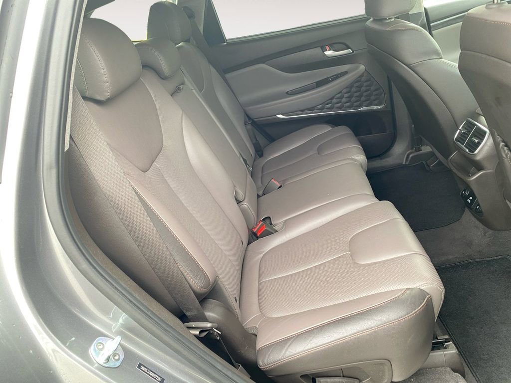 Used 2019 Hyundai Santa Fe FWD image 29