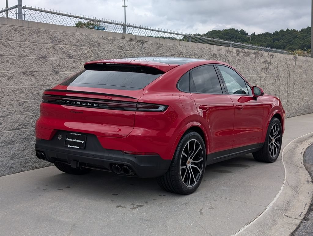 Certified 2025 Porsche Cayenne Coupe AWD/4WD image 7