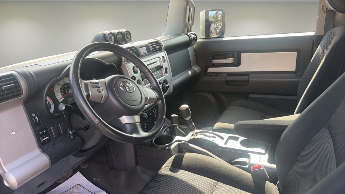 Used 2007 Toyota FJ Cruiser 4WD image 12
