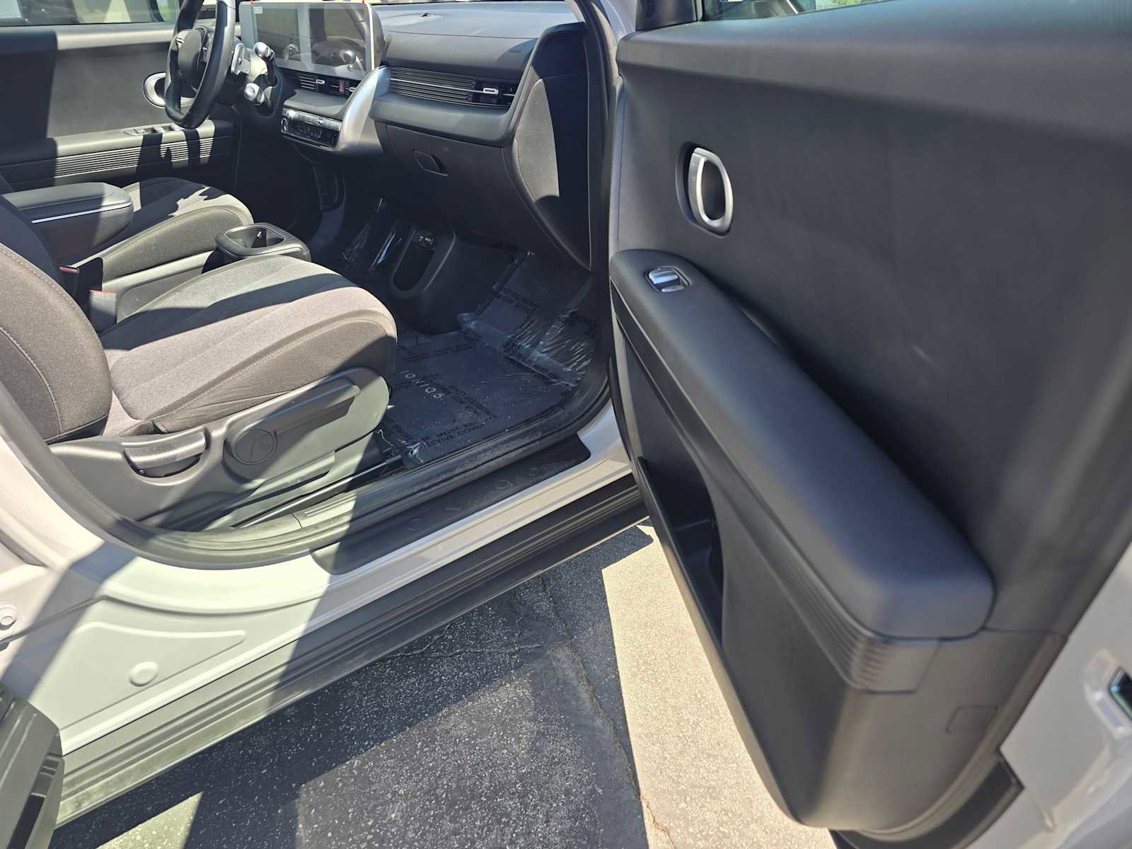 Used 2024 Hyundai Ioniq 5 SEL image 11