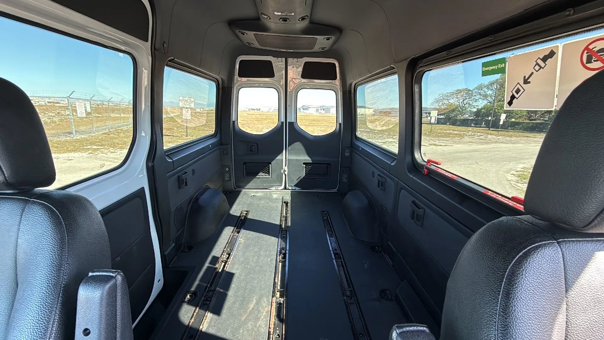 Used 2021 Mercedes-Benz Sprinter 2500 image 15