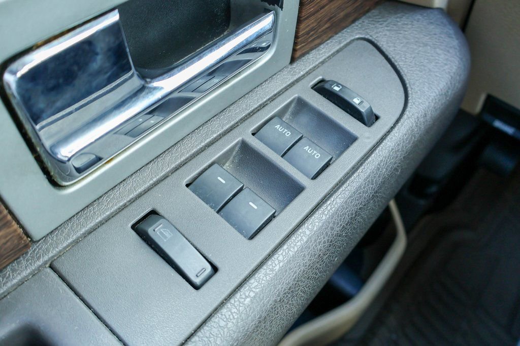 Used 2013 Ford F150 Lariat w/ Luxury Equipment Group image 17