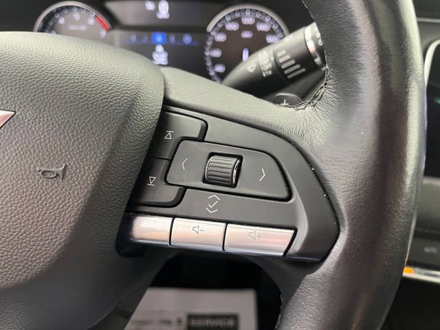 Used 2023 Cadillac XT4 Luxury w/ Cold Weather Package AWD/4WD image 22