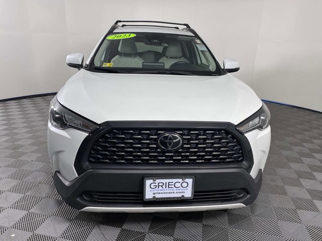 Used 2023 Toyota Corolla Cross LE w/ Moonroof Package image 3