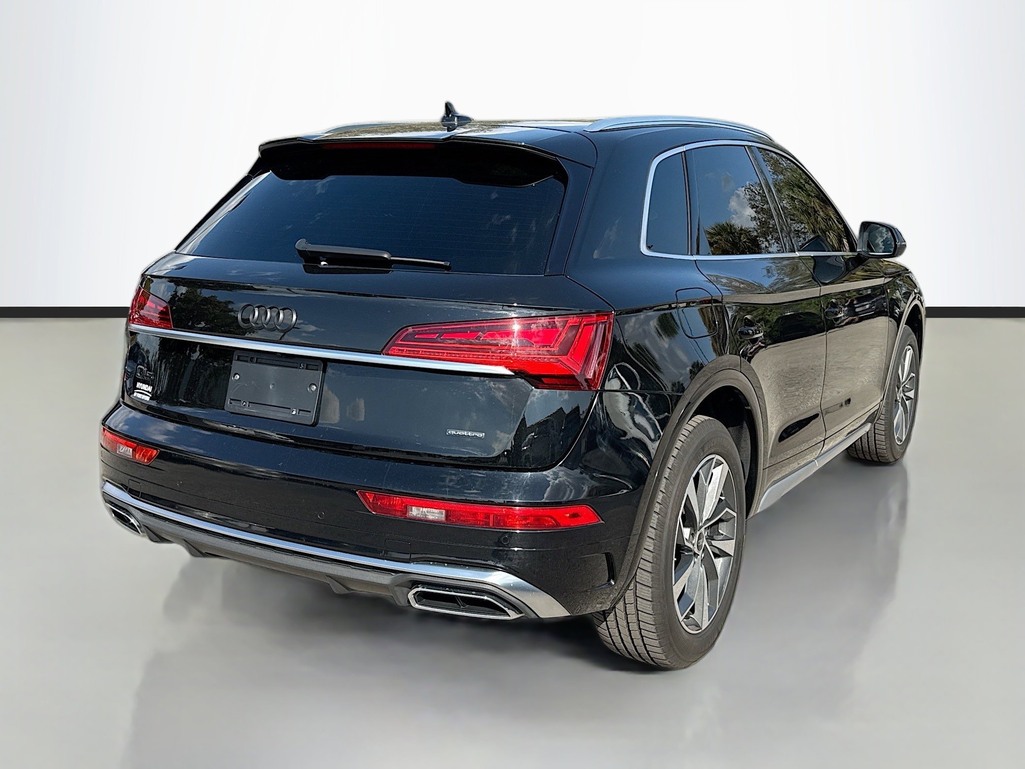 Used 2022 Audi Q5 2.0T Premium Plus image 3