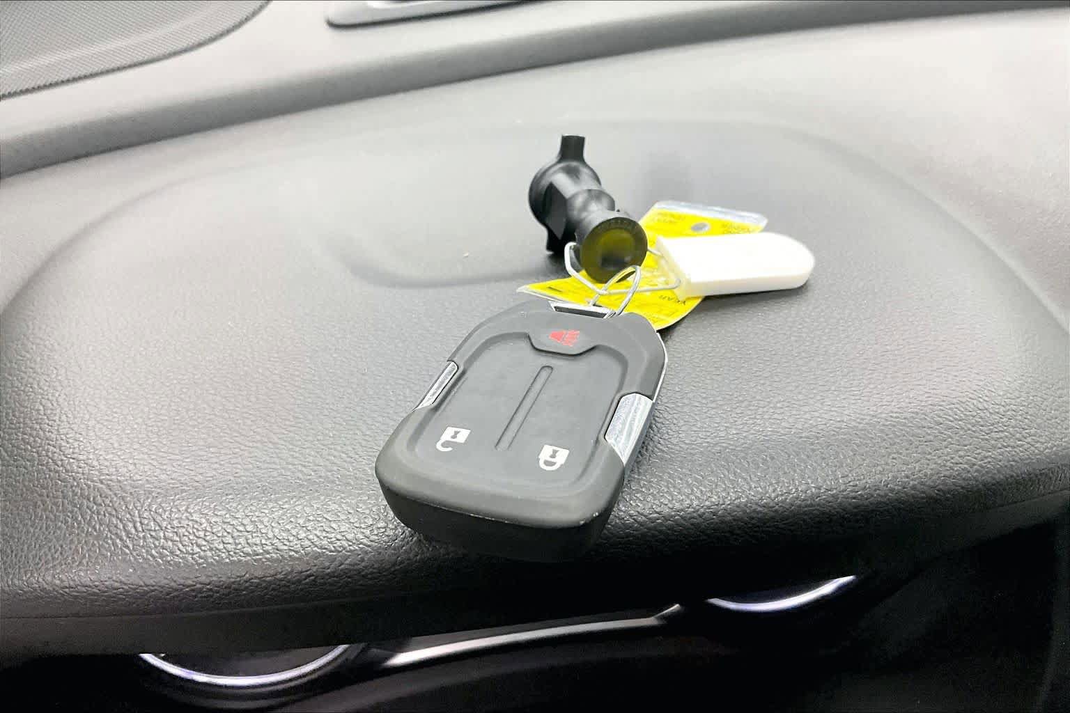 Used 2020 GMC Terrain SLE FWD image 14