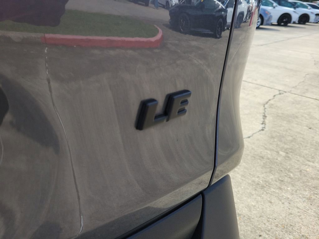 Used 2024 Toyota RAV4 LE FWD image 7