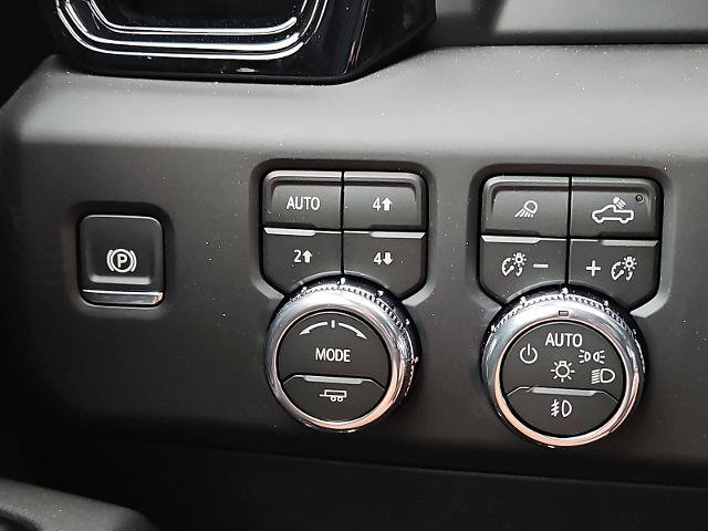 New 2026 GMC Sierra 1500 AT4 w/ AT4 Premium Package AWD/4WD image 18