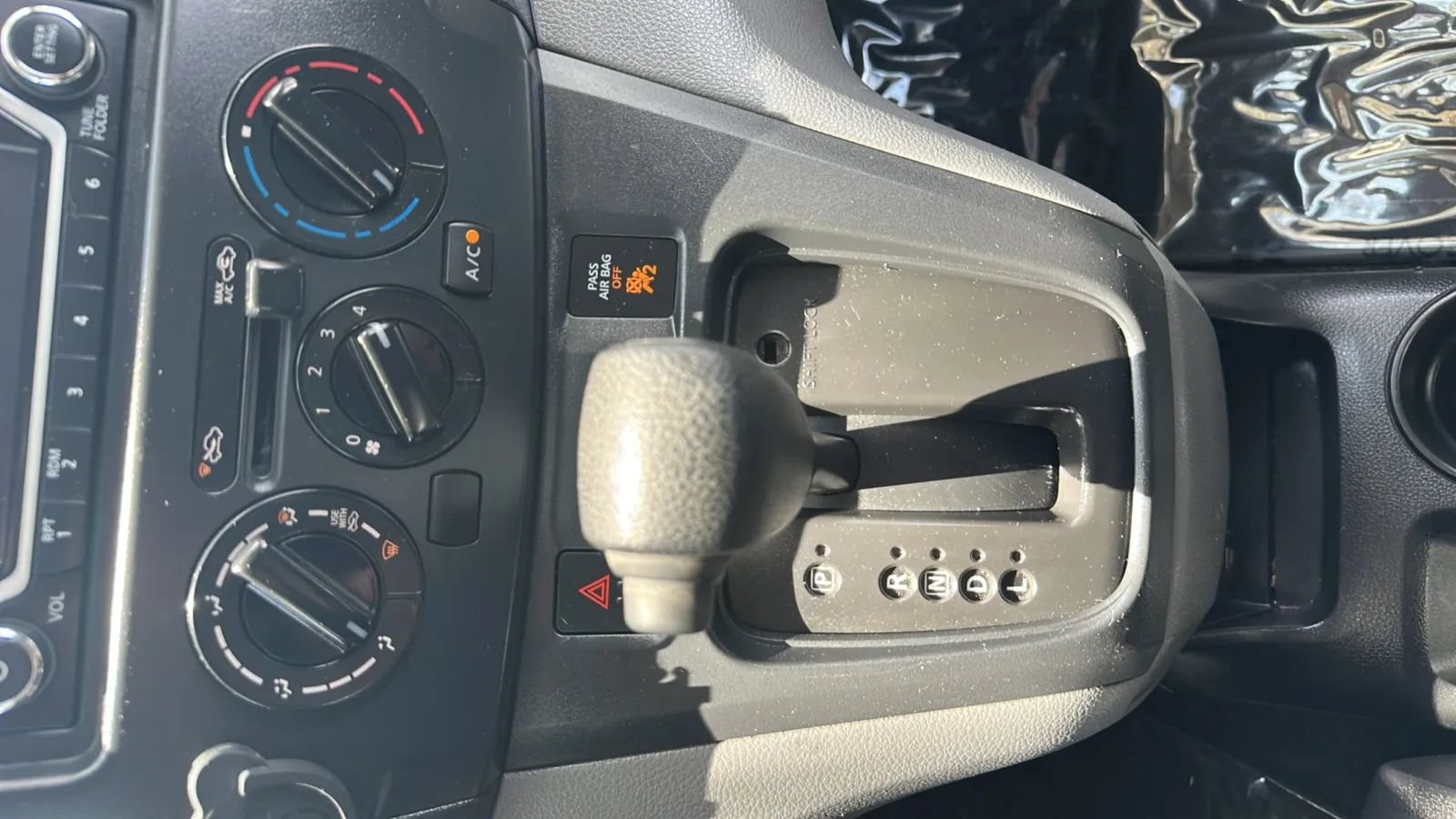 Used 2018 Nissan NV200 S FWD image 14