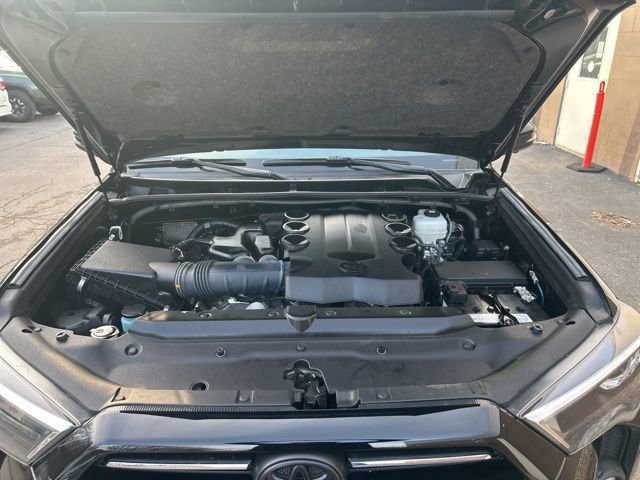 Used 2023 Toyota 4Runner SR5 Premium w/ Moonroof Package image 39