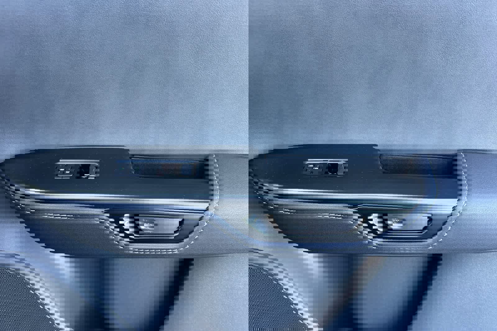 Certified 2025 Lexus RZ 300e w/ Accessory Package (Z2) image 19