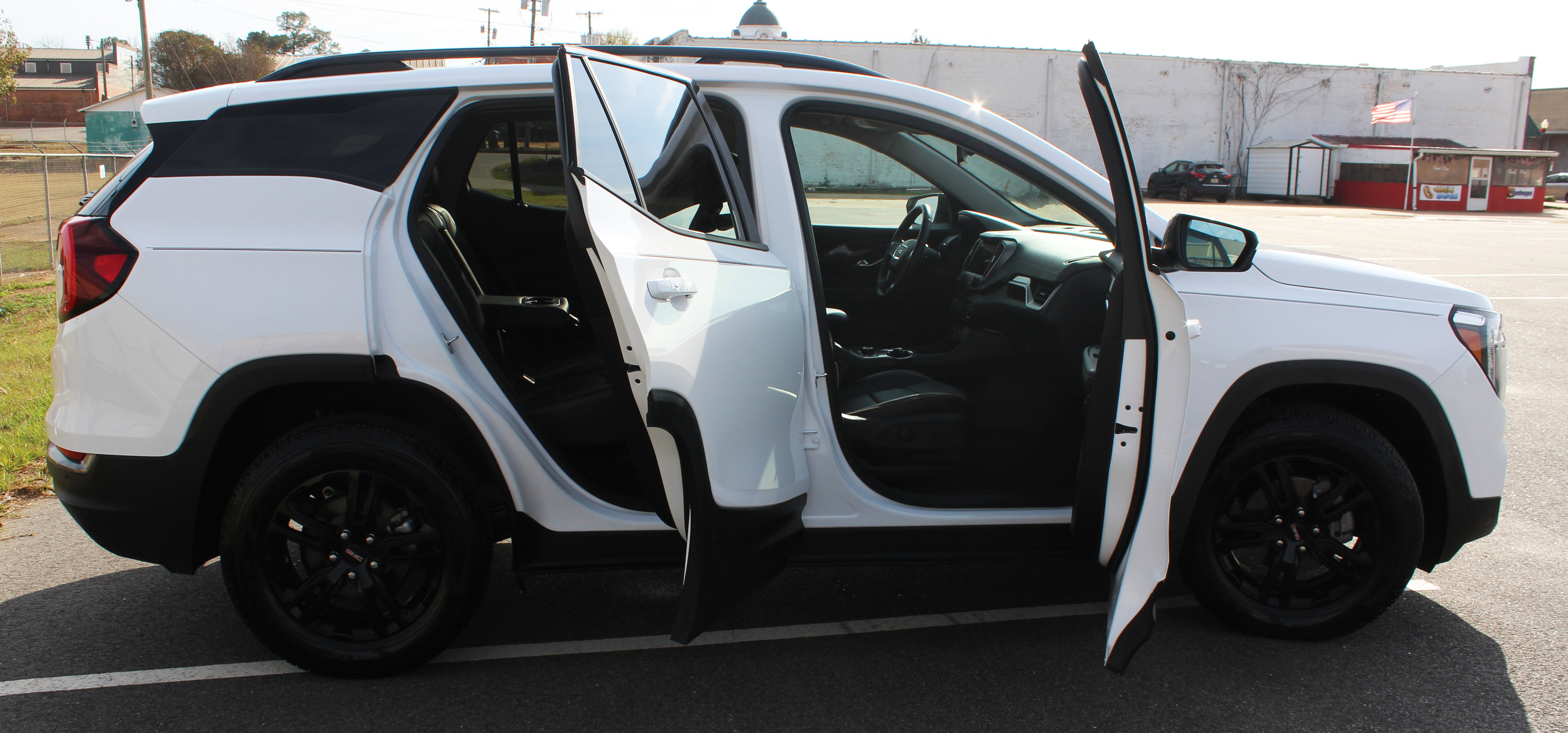 Used 2024 GMC Terrain AT4 image 12