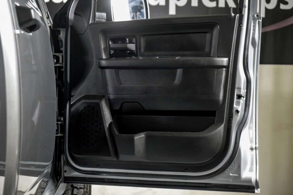 Used 2022 RAM 2500 Tradesman w/ Chrome Appearance Group AWD/4WD image 34