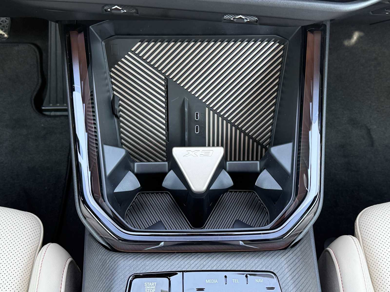 New 2025 BMW X3 xDrive30i w/ Premium Package image 33