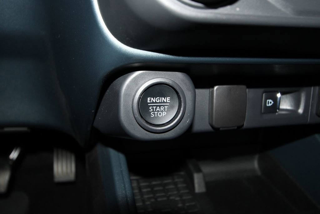 Used 2025 Ford Maverick Lobo AWD/4WD image 12