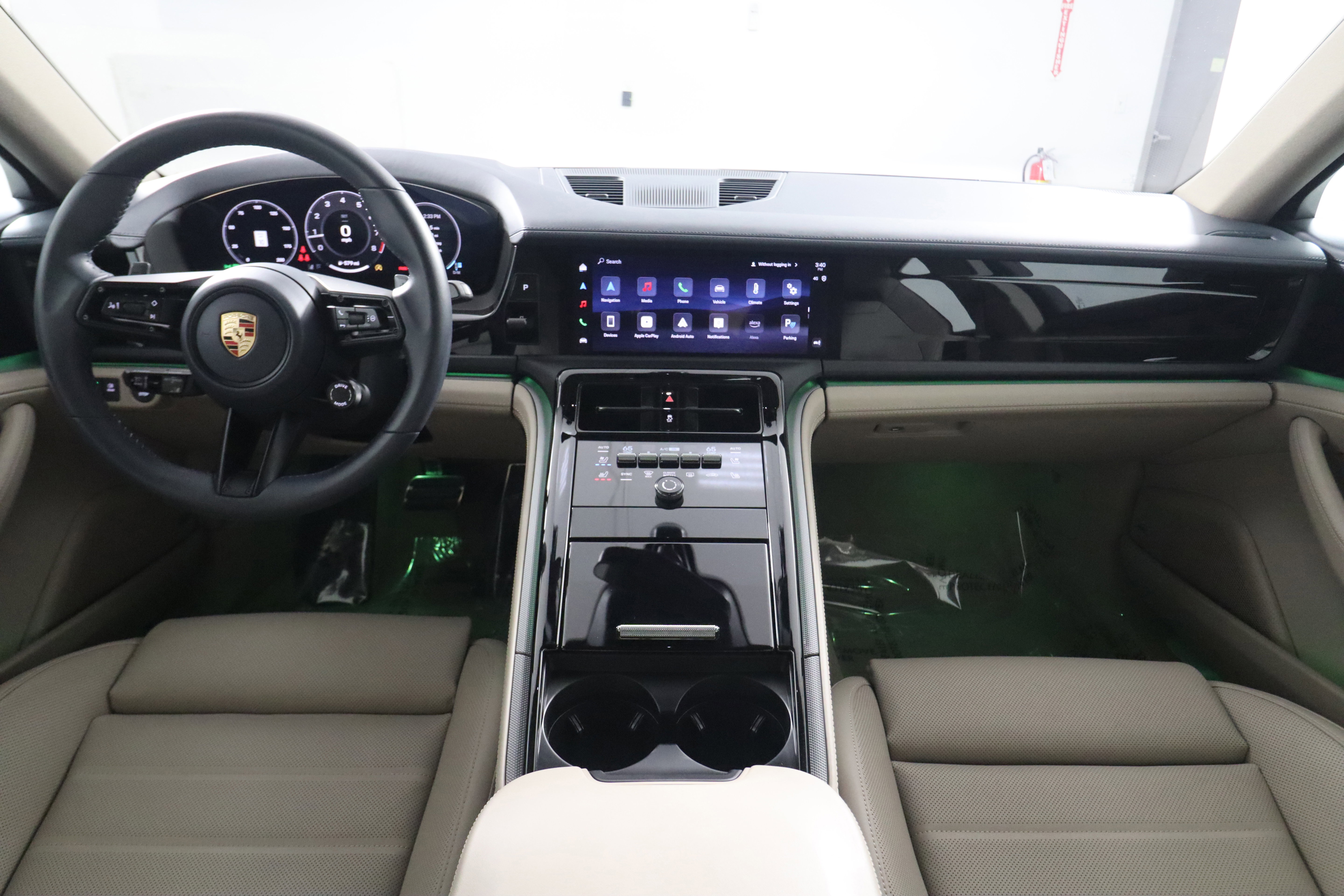 Certified 2026 Porsche Panamera image 13