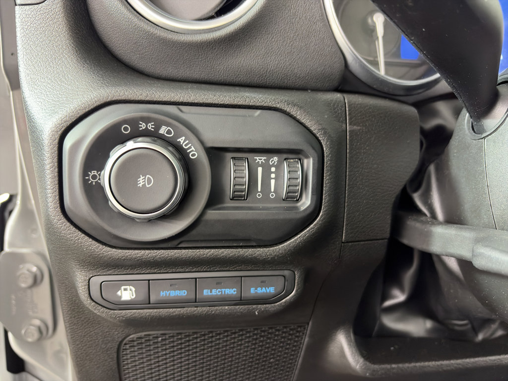 Used 2022 Jeep Wrangler Unlimited Rubicon 4xe w/ Dual Top Group image 17