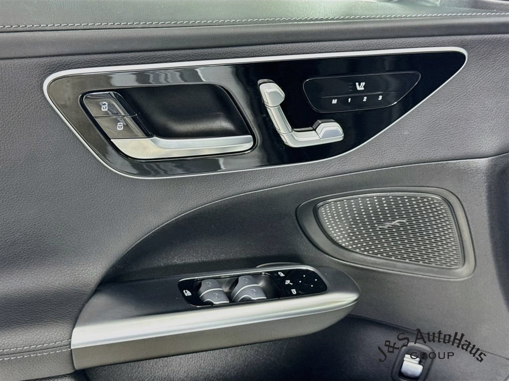 Used 2023 Mercedes-Benz C 300 4MATIC Sedan w/ AMG Line w/ Night Package image 23