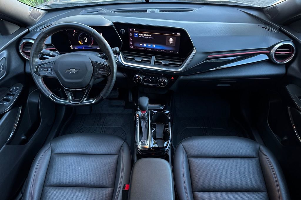 Certified 2024 Chevrolet Trax RS image 15