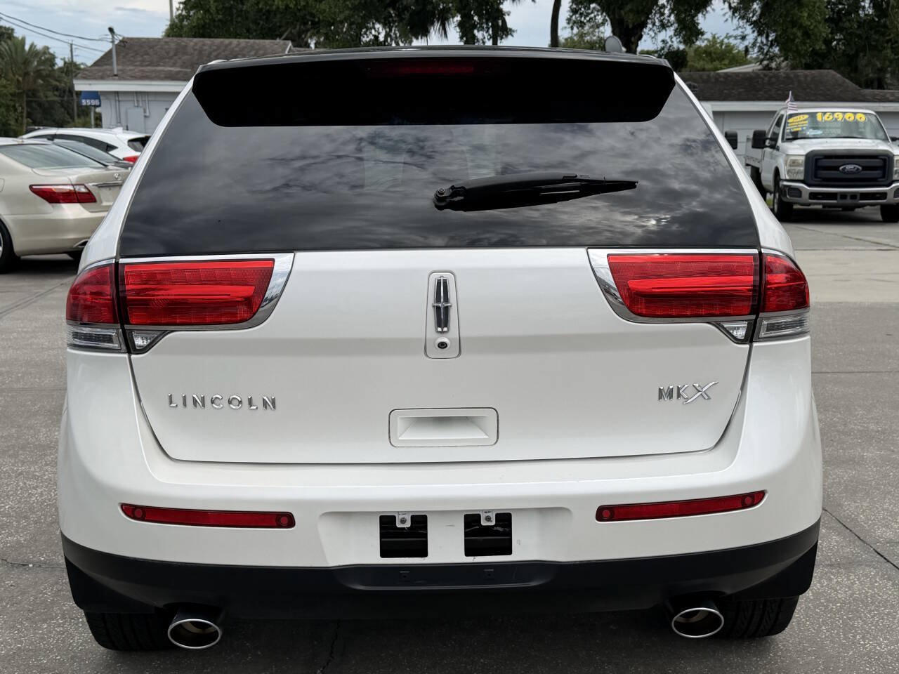 Used 2011 Lincoln MKX 2WD w/ 102A Rapid Spec Order Code image 7