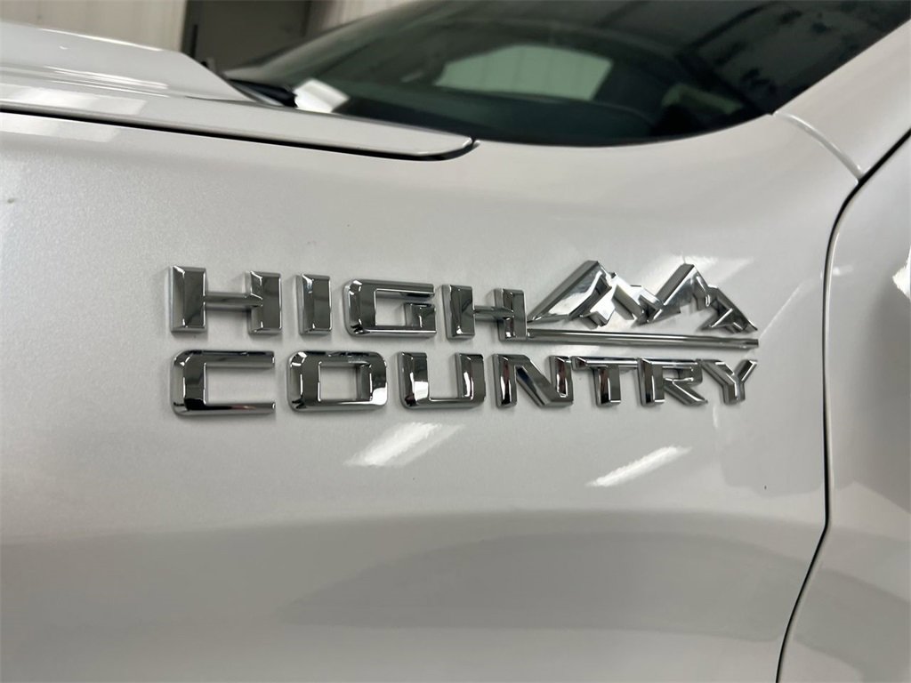 Used 2019 Chevrolet Silverado 1500 High Country w/ High Country Premium Package image 28